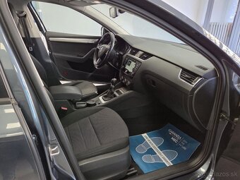 ŠKODA OCTAVIA COMBI 1.6 TDI 4X4 - 12