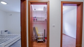 3-izbový byt s obrovskou predzáhradkou (122 m²) - Sv.Jur - 12
