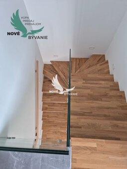 Novostavba domu s bazénom a výhľadom na more v Chorvátsku - 12