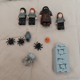 LEGO 4738 Harry z roku 2010 Potter Hagridova chatrč 3. vydan - 12