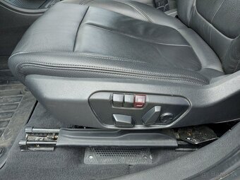 BMW X1 xDrive 20d Advantage A/T - 12