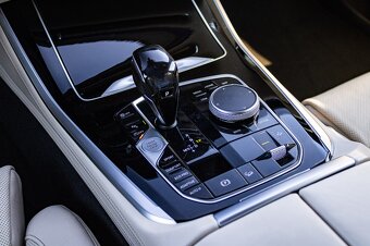 BMW X5 G05 xDrive30d / Nezávislé / Nočné videnie / Vzduch / - 12