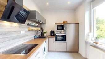 Moderný 3-izbový byt s balkónom a veľkou pivnicou v centre N - 12