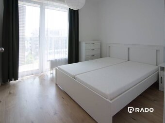 RentHub | Štýlový 3i byt | Parkovanie | Slnečnice | Fialová - 12