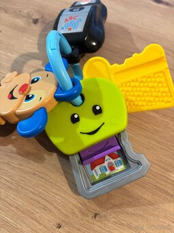 Fisher Price hrací stolík a kľúče - 12
