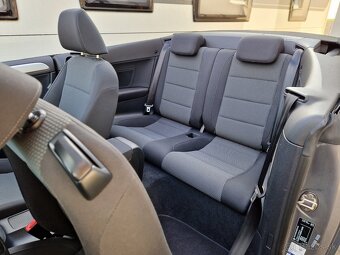 Volkswagen Golf Cabrio 2.0 TDI BlueMotion Technology - 12