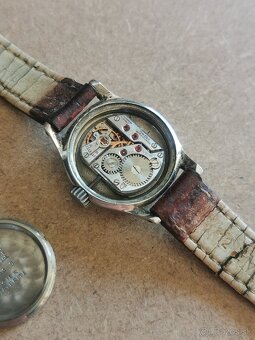 OMEGA staré hodinky - 12