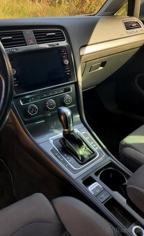 Predám  Volkswagen Golf Variant 1.6 TDI 115k Comfortline DSG - 12