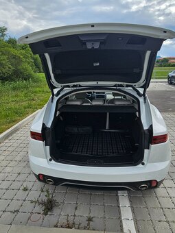 Predám Jaguár E-PACE 4x4 - 12