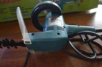 predam noznice na zivy plot MAKITA - 12