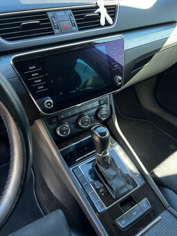 Škoda Superb 3 2,0 TDi DSG Limusine - 12