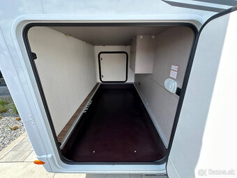 nový karavan Etrusco T 7300 SB 4-miestny - 12