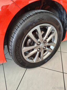 Toyota Yaris 1.33 len 102 tisíc km kúpené na SK - 12