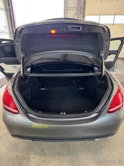 Mercedes C trieda 400 AMG Line 4MATIC A/T 9GTronic - 12