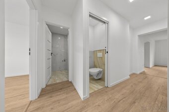 CENTRUM NOVÁ KOMPLET.REK., 4 – IZB. BYT, LOGGIA, PEZINOK - 12