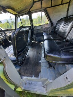 UAZ 469 2.4L Benzín - 12