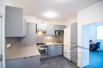 Prenájom/Predaj exkluzívneho viacúčelového domu v Bernolákov - 12