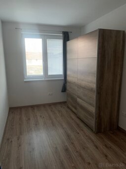 Moderný, radový, rodinný dom - 12