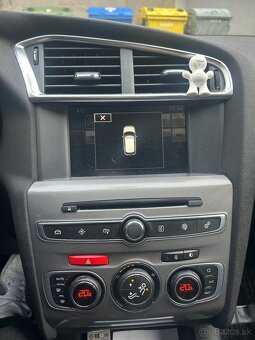 Citroën C4 1,6 benzín - 12