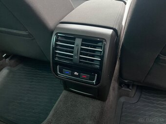 Volkswagen Passat B8 variant 2,0 tdi 110kw DSG Led 2015 - 12