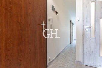 J. HOLLÉHO - 3 izbový byt - Kompletná rekonštrukcia - Zaskle - 12
