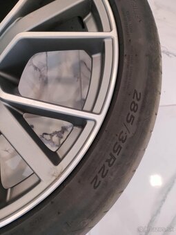 4ks orig. Alu disky Audi 5x112 r22 pneu 7mm 285/35 r22 - 12