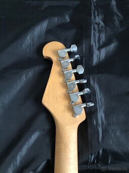 Stratocaster pre ľavákov - 12