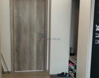 Na prenájom 3 izbový byt v Petržalke - 12