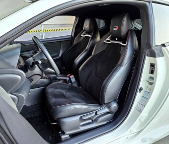 Toyota Yaris GR WRC - 12