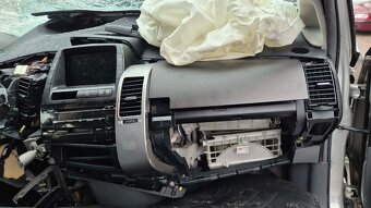 Toyota Prius 1,5i 57kw - 12