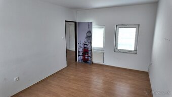 3-izbový nebytový priestor - vhodné na bývanie, Športová ul. - 12