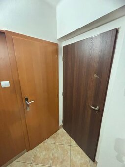 ALL INCLUSIVE | NA PREDAJ 3-IZBOVÝ BYT S BALKÓNOM, DUNAJSKÁ  - 12