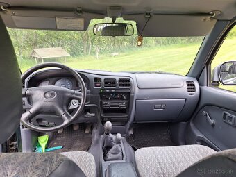 Toyota Hilux - 12