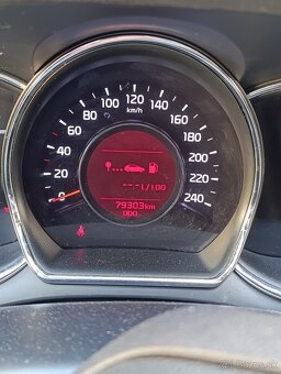 Kia ceed 1.4cvvt - 12