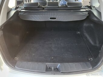 Hyundai i30 CW 1.6 CRDi VGT Premium 85kw - 12