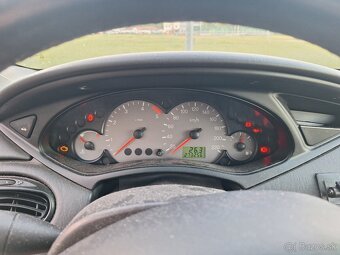Ford Focus 1.8 TDCi, r. v. 2004 – 800 € - 12