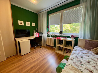 Na predaj priestranný 4-izbový byt Boriny - 12