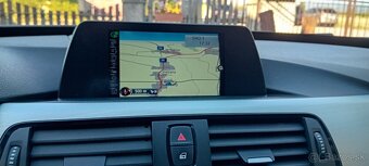 BMW Rad 3 GT 330d xDrive - 12