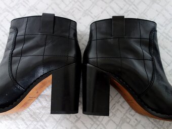 Marc by Marc Jacobs celokožené čižmičky veľ. 38,5 - 12