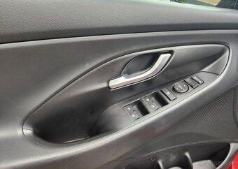 Hyundai i30 1.6-ALL INCLUSIVE-TAŽNÉ 1,5t - 12