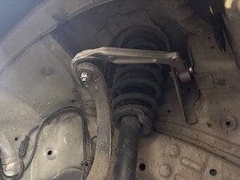 Predám alfa romeo 159 1.9jtd 110kw - 12