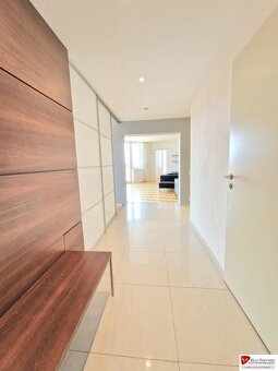 Prenájom 3-izb.byt, 100m2, na Zámockej ulici v Bratislave - 12