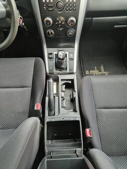 Predám  Suzuki Grand Vitara 1.9 DDiS JLX-A - 12