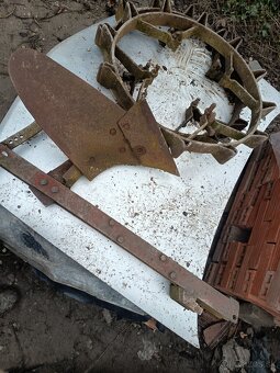 Predám veterán traktor - 12