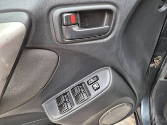 Toyota RAV4 2.0 D-4D 5D Sol - 12