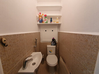 >>>>2-izbový tichý byt - 200m od OC NIVY - BLÍZKO CENTRA - 12