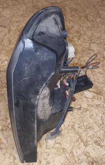 zadné polo-LED svetlá - 12