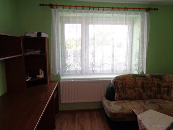 Predaj Kežmarok -Ľubica 2 generačný RD ,340 m 2 ,2 garáže ,p - 12