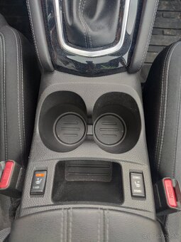 Nissan Qashqai 4x4 + ťažné, 360 kamera - 12