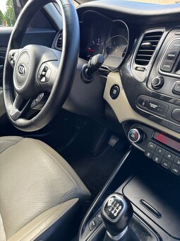 KIA Carens 1.7 CRDI - 12